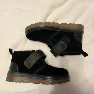 Ugg Women’s Neumel Clear Boot